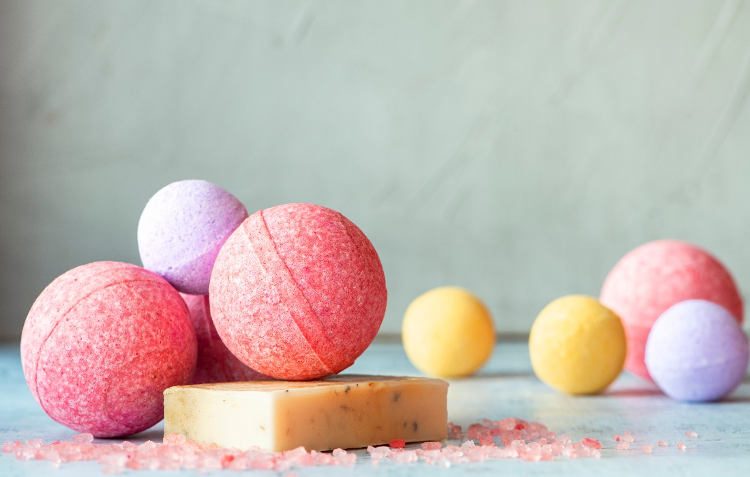 Bath Bomb Facts: The Science Behind Bath Bombs