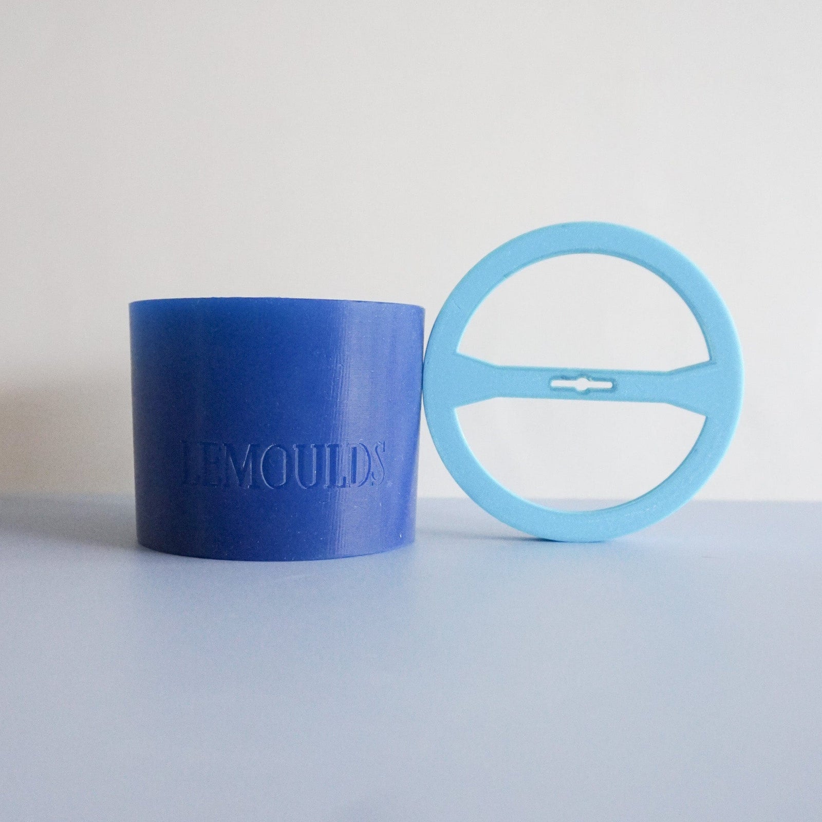 candle refill silicone mould with wick center tool