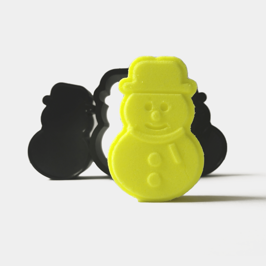 Snowman bath bomb and bath bomb mould